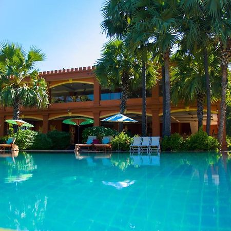 E-Outfitting Royal Kk Bagan Hotel Dış mekan fotoğraf